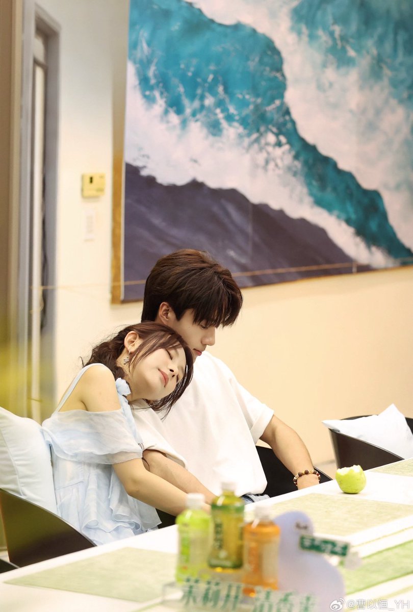 mskathleen0411's tweet photo. ✨Late night thoughts:✨
I MISS HENGYI and I know I’ll miss them even more in the days to come now that the show is over 🥹☀️🌻
#heartsignals9 #kaiyi #yiheng https://t.co/TQaSCszeW9