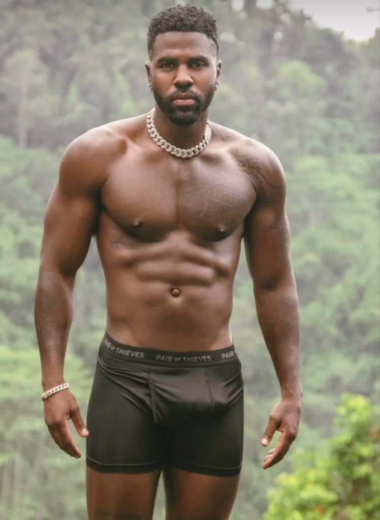BuzzTalkonX's tweet photo. Jason Derulo 😍🤤 https://t.co/obkzeRP3ur