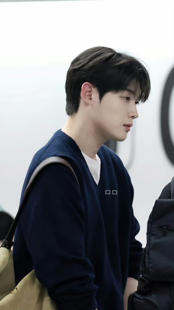 starlight_Sik's tweet photo. Kim Yoonsik has officially stepped into his Paris chapter. A new city looks good on Kim Yoonsik.🩵🩵🩵

WELCOME KIM YOON SIK TO PARIS

#YOONSIKPFWSS27
#KIMYOONSIKINPARIS https://t.co/p7rlDmkYRu