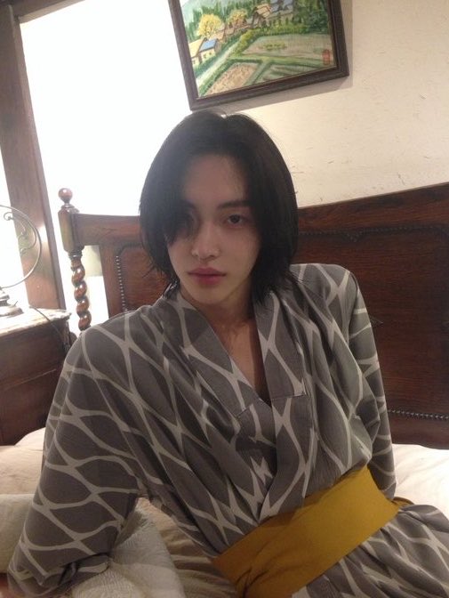 junroin's tweet photo. ทำไมเค้ากินไม่ได้

ไม่ บิ๊กไม่ได้บอกว่ากินไม่ได้

มะกี้เธอบอก

ไอ้กินมันก็กินได้ แต่นี่ที่รักเอามากินบนเตียงไง พอมันเลอะเดี๋ยวก็มาบ่นบิ๊กอีกอะ

อีก ? คืออะไร อธิบายมา https://t.co/l9n0DjPGvC