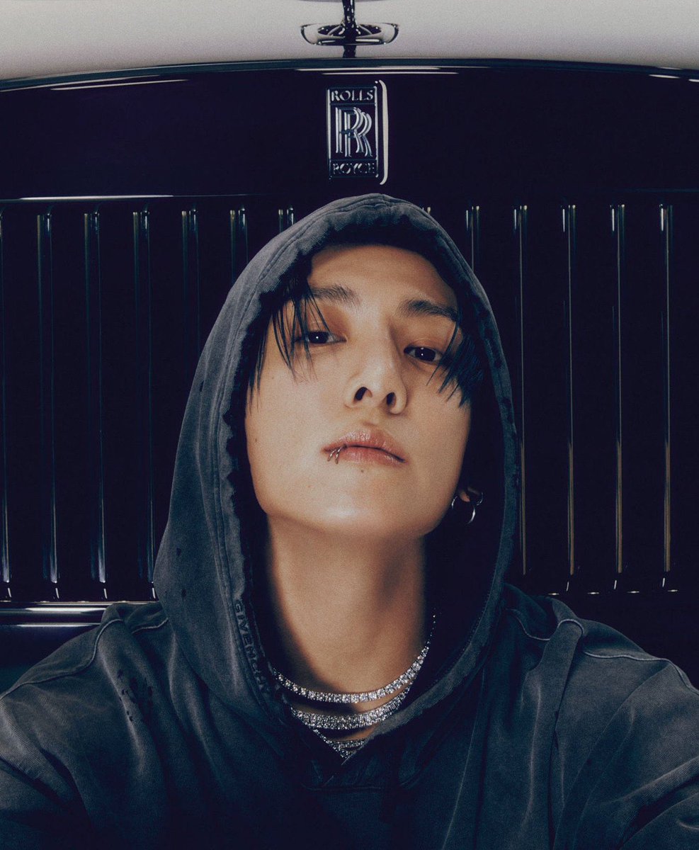 WORLDMUSICAWARD's tweet photo. Jungkook’s history-making global smash hit “Seven” has been BRITcertified Platinum for over 600,000 sales units in the UK! 💪🕺🏻7⃣🇬🇧🏆💿🔥👑🖤💜  

GLOBAL POP STAR JUNGKOOK 
HISTORY MAKER JUNGKOOK 
#JungKook_Seven #Seven
#BPI #JUNGKOOK 
@BTS_twt https://t.co/uelZlbWFXi