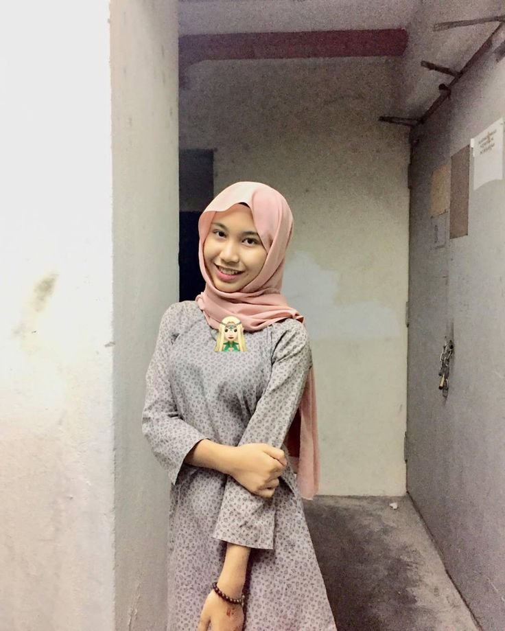 hanysrz's tweet photo. Foto Salsabila sebelum di ajak di rumah kosong

https://t.co/uTZMzzuCQv https://t.co/2mjEvqZml6