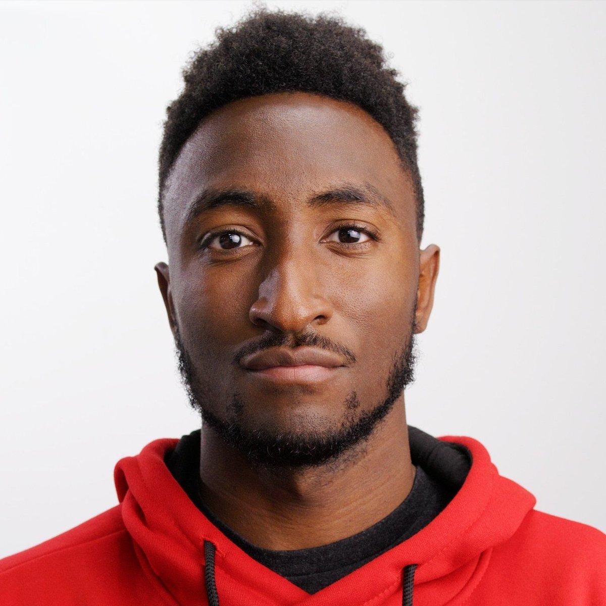 Dexerto's tweet photo. Marques Brownlee calls YouTube's new video A/B testing feature its "craziest, riskiest, and possibly worst idea yet"

It could mean viewers unknowingly watch different versions of the exact same video https://t.co/fQyGN8hk7n