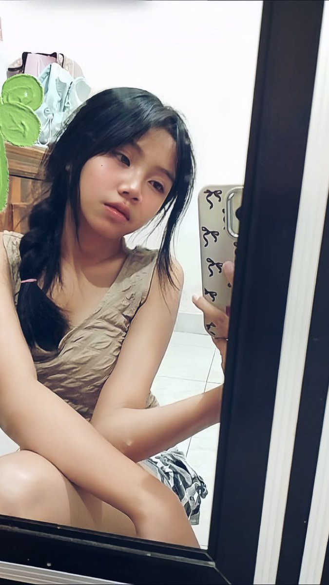 hanysrz's tweet photo. Fungsi sahabat cewe, di pake pas butuh
https://t.co/p0nVFEQ2rR https://t.co/2pk4NxVak6