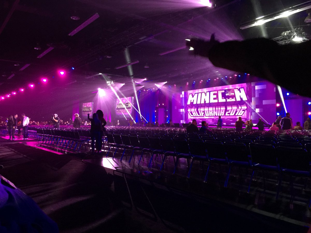 GTWScar's tweet photo. The last MineCon was 10 years ago… https://t.co/Gen99gQcZ6