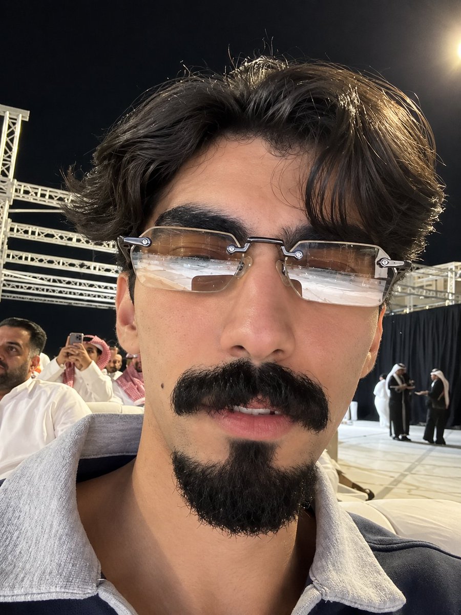 _Onlyhajar's tweet photo. شيكلي على اللوك الجديد 10/10 https://t.co/4UtsRVFqkP