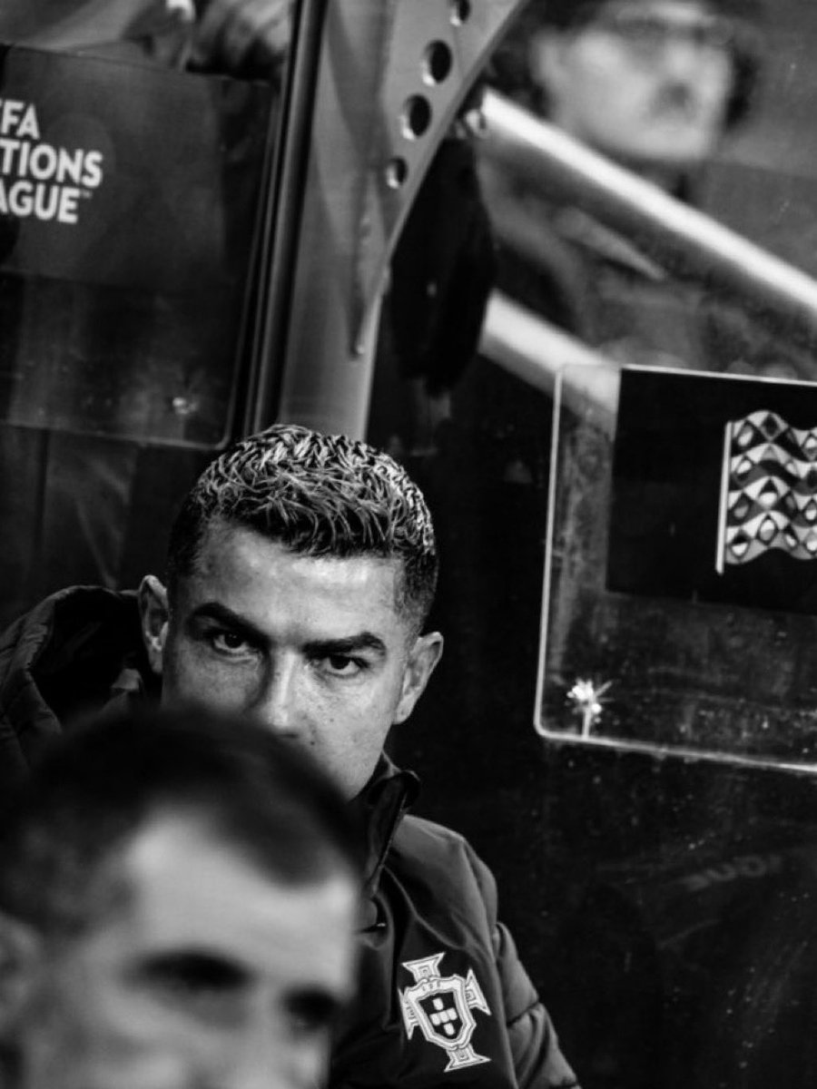1SMi_'s tweet photo. 🚨🚨🚨🚨🚨🚨🚨🚨💣 عاجل — ماركا:

كريستيانو رونالدو يستقل طائرته الخاصه للذهاب لمدريد ويغادر معسكر البرتغال!!!!!!😨❌ https://t.co/gdrEEp39w8