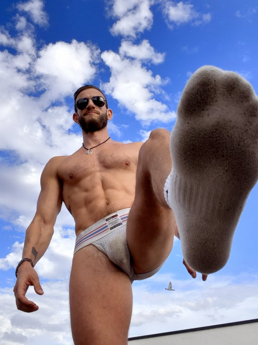 7Ridick's tweet photo. Cmon piggy 🐷 have a whiff😏😈🐽
Follow and subscribe ❤️
https://t.co/Xe3GxUkBTU

https://t.co/66SkZnwqQp https://t.co/BwZppi2nPD