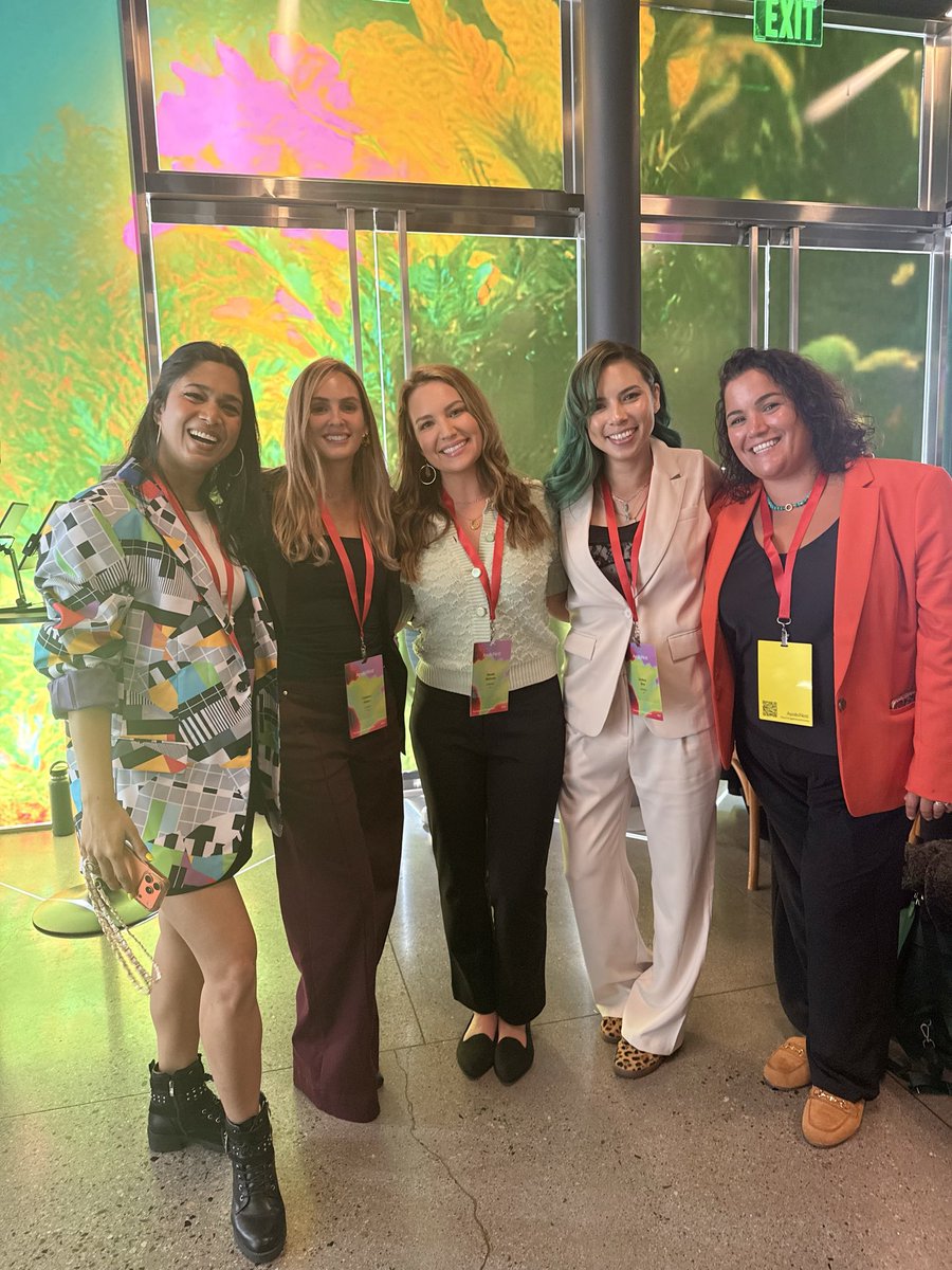 MandyModGirl's tweet photo. ApolloNext with my girlssss. So fun. Learning about the future of AI GTM.
@useapolloio #ApolloNext #ApolloNext26 https://t.co/k4VImHpnPV