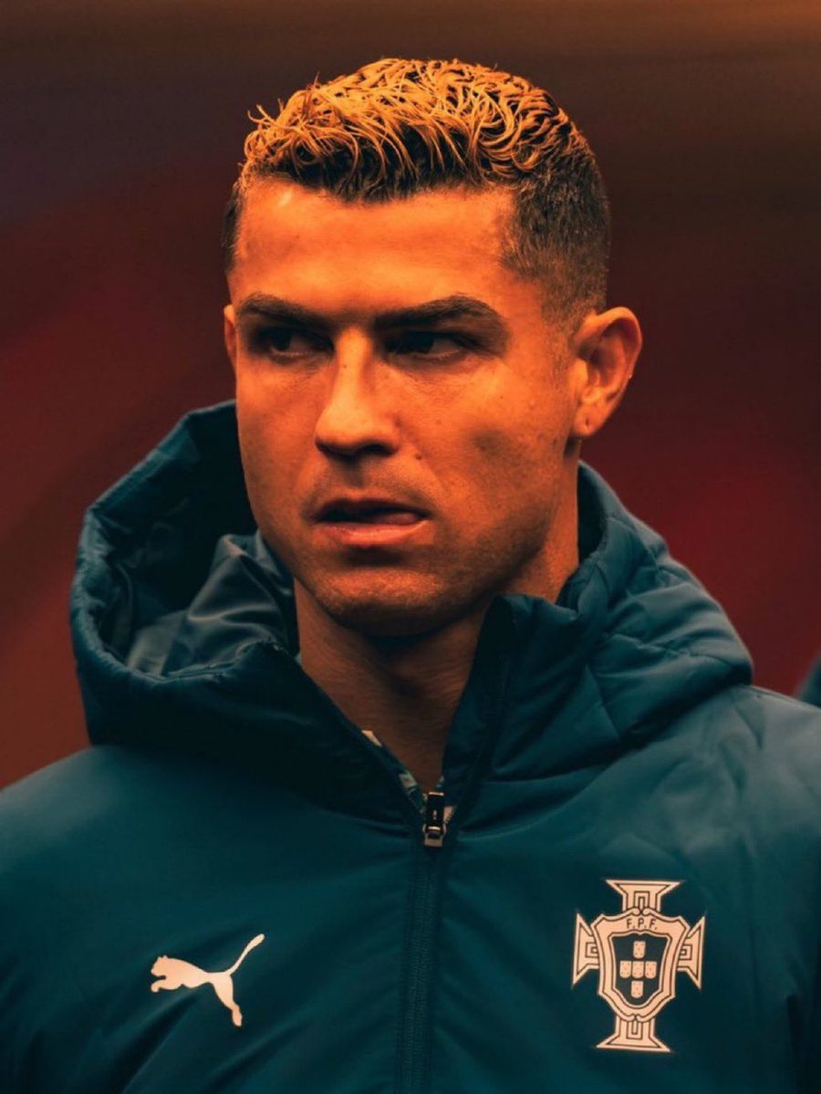 gorgeous4ew's tweet photo. عاجل - ماركا:

كريستيانو رونالدو يستقل طائرته الخاصه للذهاب لمدريد ويغادر معسكر البرتغال . 👀🇵🇹 https://t.co/ABYvFhXp0b
