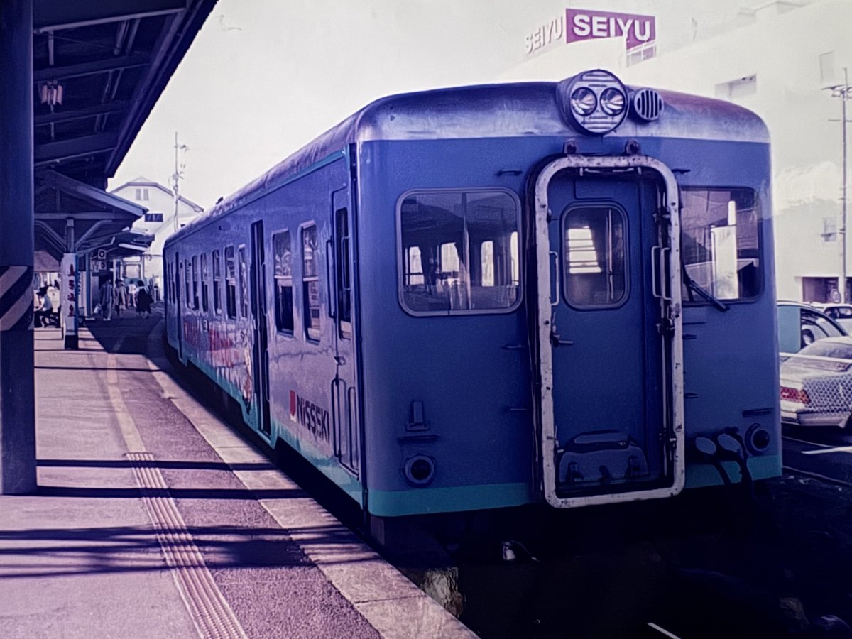 rokube_ko's tweet photo. 1998年夏
島原鉄道・諫早
一時期存在した、青い島鉄

#ロクビー庫九州 https://t.co/GueWjSq2X2