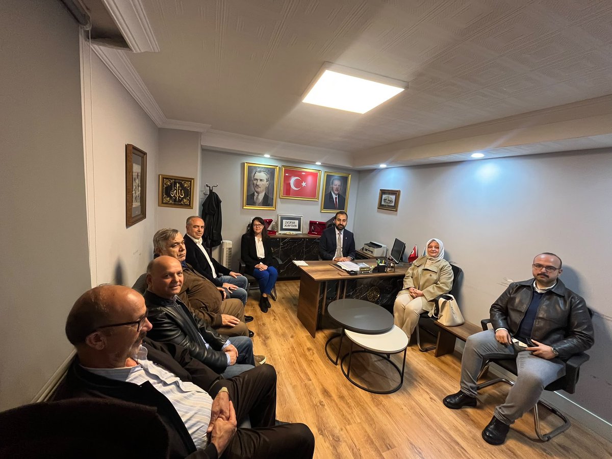 akcankaya's tweet photo. İlçe Başkanımız Sayın Muhammed Baran KARADUMAN’ın takdirleriyle;

📍 Yukarı Bahçelievler Mahallemize
📍 Kocatepe Mahallemize
📍 Yücetepe Mahallemize
📍 Mebusevleri Mahallemize

yeni Mahalle Başkanlarımız ve Tarım Komisyonu Başkanımız görevlendirilmiştir.

Görevi devreden kıymetli Mahalle Başkanlarımıza, bugüne kadar göstermiş oldukları özverili çalışmalarından dolayı teşekkür ediyor; görevi devralan kıymetli Mahalle Başkanlarımıza yeni görevlerinde muvaffakiyetler diliyor, görevlerinin mahallelerimiz ve teşkilatımız adına hayırlı olmasını temenni ediyoruz.

Birlik ve beraberlik içerisinde, gönül gönüle, omuz omuza çalışmaya devam edeceğiz.

Bu sevdanın adı Ankara, bu sevdanın adı Çankaya 🤍

@Akparti @AkpartiAnkara 
@hakanhanozcan @KaradumanBaran