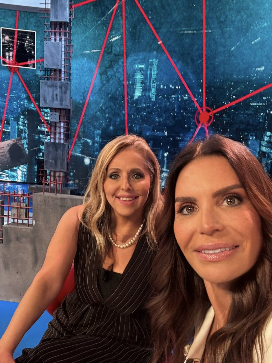 RobertaFerrar15's tweet photo. Un’intensa puntata oggi pomeriggio riguardante quanto è emerso sul caso Garlasco dopo la chiusura delle indagini.

#salvosottile
#ore14
#raidue https://t.co/vGe4gHW2Nn