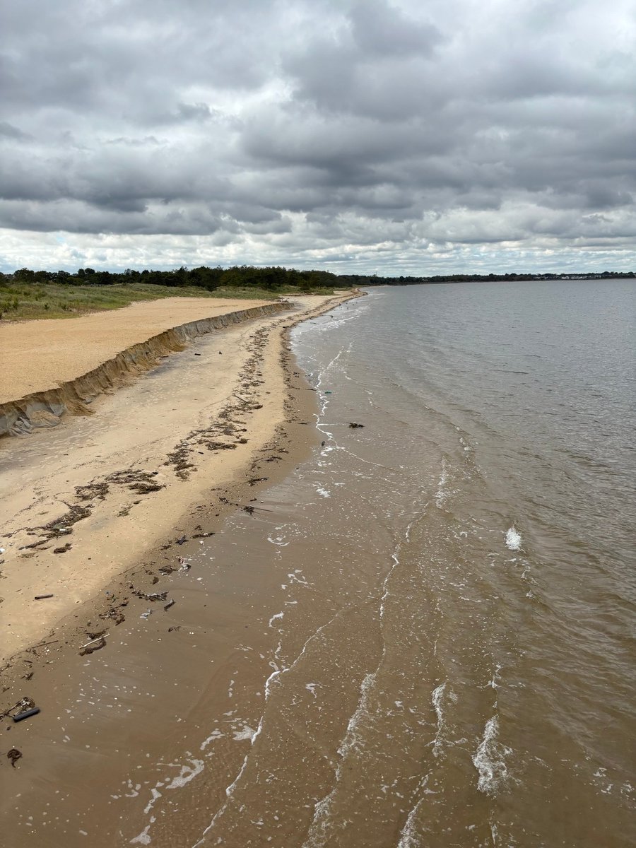 USACE_NY's tweet photo. USACE New York coastal storm risk reduction projects helped absorb the impact of last weekend’s Nor’easter, reducing damage to communities across New York &amp; New Jersey. The district will continue to provide critical engineering expertise as recovery operations continue. @USACEHQ https://t.co/2004NnayIb