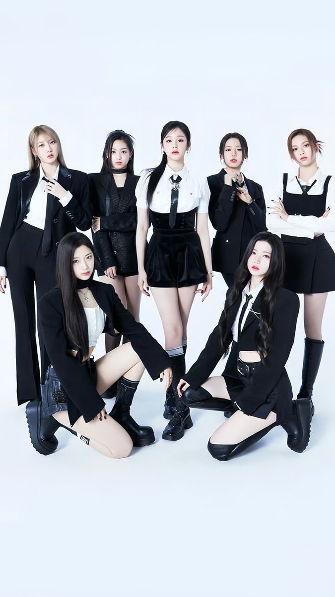 aboutbaemon07's tweet photo. ⏳ YG Ent failed to debut their new boy group in September as they promised, which will likely affect #BABYMONSTER's next album release schedule.

Whether it's an OT7 comeback or not, it might be later than we expected. 📉 https://t.co/J6RheSgwCv