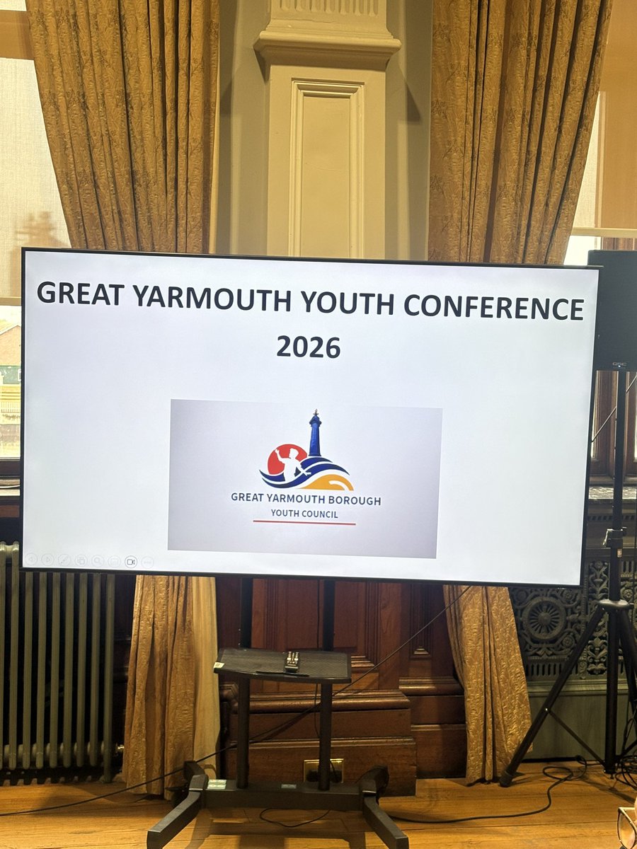 Venture_SU's tweet photo. Great to be at the inaugural Great Yarmouth Youth Council Conference today-arranged by ENSFC. 
Good to be invited to start talking about local issues, especially with so many Senior members being Venture alumni. @OrmistonVenture @OrmistonEast @EastNorfolk https://t.co/K5y134vJwk