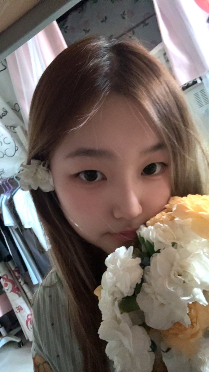 arina_mile's tweet photo. Let’s talk about you
#les #le #fyp https://t.co/TAsFRErSdl