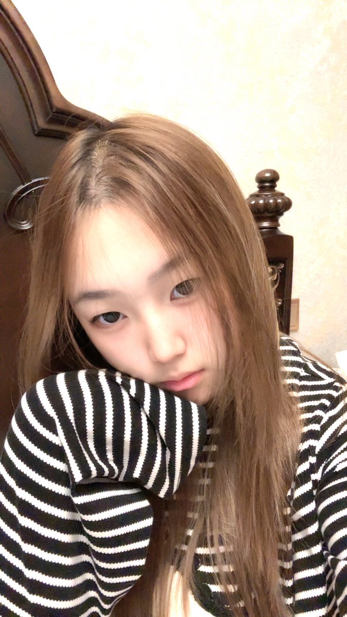 arina_mile's tweet photo. Let’s talk about you
#les #le #fyp https://t.co/TAsFRErSdl