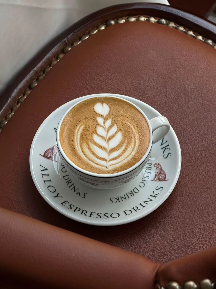 badahv's tweet photo. كافيه راقي في مدينة الخبر ☕️❣️ https://t.co/3yzb8V4fEs