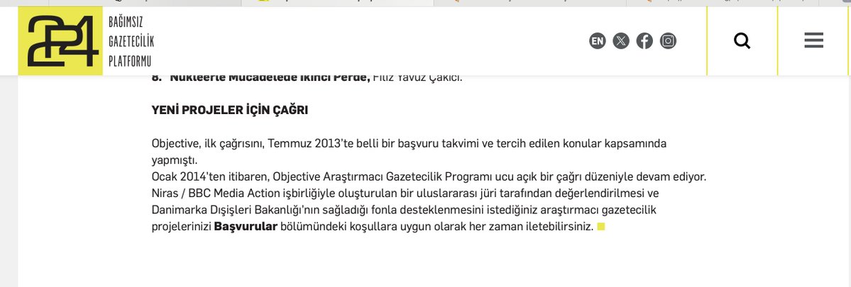 e_ercis's tweet photo. ABD FONU İLE KURULAN P24–T24 MEDYA HATTINDA LGBT PROPAGANDASI YAPAN 118 İÇERİK VE ARKA PLANDAKİ BAĞLANTILAR. 

T24'ün İstanbul 1. Sulh Ceza Hakimliği kararıyla internet sitesi ve sosyal medya hesaplarının erişime engellenmesi, yalnızca son bir yılda yayımlandığı belirtilen 118 LGBT içeriğiyle sınırlı bir tartışma değil. Kararın gerekçesinde İstanbul Cumhuriyet Başsavcılığı, söz konusu içerikleri "LGBT propagandası" niteliğinde değerlendirdi. T24 ise kararı "LGBT propagandası" suçlamasıyla verilen bir kapatma kararı olarak duyurdu.

Bu nedenle T24'ün bugün karşı karşıya olduğu hukuki sürecin arka planına bakılırken, T24'ün kurucu kadrosu ile P24 arasındaki bağlantının ve P24'ün kuruluşundan itibaren finansal anlamda aldığı yabancı kaynakların incelenmesi önem kazanıyor.

T24, 1 Eylül 2009'da Doğan Akın tarafından kuruldu. Akın daha sonra 19 Eylül 2013'te kurulan Punto24 Bağımsız Gazetecilik Platformu'nun da kurucu isimleri arasında yer aldı. P24'ün diğer kurucuları Yasemin Çongar, Andrew Finkel, Hazal Özvarış, Yavuz Baydar ve Murat Sabuncu'ydu. P24 bugün ayrı bir sivil toplum kuruluşu olarak faaliyet gösteriyor.

Kurumsal bağlantının en somut göstergelerinden biri K24. P24'ün kendi internet sitesindeki kurumsal tarihçeye göre K24, 2015'te P24 çatısı altında kuruldu ve ilk yedi yıl teknik açıdan T24'ün imkanlarını kullandı. P24'ün 2015 tarihli duyurusunda da K24'ün "Punto24 kaynaklarıyla" hazırlandığı ve T24 üzerinden de erişilebildiği belirtiliyor. Dolayısıyla P24 ile T24 aynı ortak kurucu olan Doğan Akın isminde birleşiyor.

P24'ün kuruluş dönemindeki finansman ise özellikle dikkat çekici. 

P24'ün 25 Aralık 2014 tarihli kendi "Punto24 ve Şeffaflık" açıklamasında 2013–2014 döneminde ABD merkezli National Endowment for Democracy'den (NED) 50.000 dolar aldığı yazıyor. P24 bu paranın internet sitesinin teknik tasarımı, kurulması ve güncellenmesi, Medya Günlüğü yazıları, makale ve çeviri telifleri ile editörlük giderlerinde kullanılacağını kendisi açıkladı. Aynı kuruluş döneminde İsveç Başkonsolosluğu'ndan 110.000 TL alındı ve bu kaynak ofis kirası, elektrik, doğalgaz, kırtasiye ve kuruluşta alınan demirbaşlar için kullanılacaktı. Yine aynı dönemde NIRAS'tan 70.000 Euro geldi. Bu para gazetecilik atölyeleri, 2014 seçimleri için saha çalışmaları ve Avrupa Birliği Katılım Müzakereleri'nin 23. faslına ilişkin izleme raporu gibi faaliyetlere tahsis edildi.

2013-2014 yıllarını kapsayan kuruluş döneminde P24'ün yürüttüğü Objective programı üzerinden LGBT başlıklı araştırmalar finanse edilmeye başlandı.

NED'in niteliği de ayrıca önem taşıyor. NED, 1983'te ABD Kongresi'nin onayıyla oluşturulan ve "Project Democracy" çerçevesindeki yapılanmanın önemli unsurlarından birisi. Eski CIA görevlisi Ralph McGehee, NED'in kuruluş amacını, "CIA'nın örtülü operasyonlarına vakıf ve dernekler üzerinden meşruiyet kazandırmak" olarak tanımlıyor. Dolayısıyla T24 ile kurumsal ilişki içinde olan P24, eski CIA görevlisinin de beyan ettiği üzere ABD Kongresi tarafından finanse edilen, CIA tarafından da koordinasyonu sağlanan NED'in finansörlüğünde kuruluyor. 

Kuruluşundan itibaren ilk desteklenen projeler arasında doğrudan LGBT başlıklı bir çalışma vardı. Bu, Ahmet Güneş'in "LGBT Hareketinin Türkiye'nin Demokratikleşmesine Etkisi" projesiydi. Projenin finans zinciri Danimarka/DANIDA ➡️ NIRAS/BBC Media Action ➡️ Objective ➡️ P24 koordinasyonu şeklinde sağlandı . Bu, LGBT alanında P24 üzerinden yürütülen ilk dış kaynaklı proje oldu.

2014'te bunun devamı geldi. P24, NIRAS ve BBC Media Action ortaklığındaki Objective programının desteğiyle "İlk eylemden bugüne LGBT hareketi" başlıklı bir araştırma/yazı dizisi yayınladı. P24, bu çalışmanın Türkiye LGBT hareketinin yaklaşık 25 yıllık tarihini ele aldığını; hareketin siyasi taleplerinden örgütlenmesine, dernekleşmesine ve mücadele alanlarının gelişimine kadar çeşitli başlıkların röportajlarla incelendiğini açıkça yazdı.

Burada yalnızca LGBT konusunda bir haber yapılmasından söz etmiyoruz. Dış finansmanlı bir araştırmacı gazetecilik programı kapsamında LGBT hareketinin tarihini, örgütlenmesini ve demokratikleşme ilişkisini inceleyen özel bir çalışma üretilmiş durumda.

2014–2015 döneminde P24'ün kendi mali açıklamasında Guardian Foundation'dan 37.000 Sterlin daha görülüyor. Bu paranın da Article 19 ile yürütülen "Bilme Hakkı Projesi" kapsamında gazetecilere proje fonu, uzmanlara ödeme ve proje yürütücülerinin çalışma giderleri için kullanılacağı belirtiliyor.

Guardian Foundation bağlantısı sonraki yıllarda LGBT alanına daha açık biçimde taşınıyor.

2018'de P24 yönetimindeki Objective Araştırmacı Gazetecilik Eğitim Programı, Guardian Foundation tarafından finanse edildi. Programın uluslararası jürisi 34 başvurudan altı gazeteciyi seçti. Seçilen projeler arasında Merve Diltemiz Mol'un "The LGBTI movement in State of Emergency" başlıklı araştırması bulunuyordu. Her seçilen gazeteciye araştırma projesi için 10.000 TL hibe, ayrıca eğitim ve birebir mentorluk desteği verildi. Böylece Guardian Foundation ikinci önemli finansman hattını oluşturdu.

P24'ün 2015'te Article 19 ile gerçekleştirdiği protesto hakkı toplantısına Kaos GL temsilcisi Yıldız Tar da katıldı. P24, Article 19 ile çeşitli projeler yürüttüğünü açıkça belirtti. P24'ün yayınlarında Kaos GL, Lambdaistanbul, SPoD ve diğer LGBT kuruluşlarıyla yapılan söyleşi ve çalışmalar da görülüyor. 

Daha sonraki yıllarda P24'ün finansman ağı genişledi. Article 19'un mali tablolarında P24'e 2015'te 30.836 Sterlin, 2016'da 56.662 Sterlin, 2018'de 61.526 Sterlin, 2019'da 221.190 Sterlin ve 2020'de 90.055 Sterlin ödeme yapıldığı görünüyor. Bu beş yılda toplam 460.269 Sterlinlik fon sağlanıyor. 

ABD ayağında Chrest Foundation da önemli. Chrest'in 2019 vergi kaydında P24'e 31.005 dolar, 2020 kaydında 62.005 dolar, 2024 kayıtlarında ise 50.000 dolar hibe görünüyor. 2024 desteğinin amacı "daha iyi bilgilendirilmiş ve daha fazla angaje olmuş bir yurttaş kitlesi oluşturmak, fikir alışverişi için fiziksel ve sanal bir alan sağlamak" olarak belirtiliyor. 

Avrupa ayağı da aynı derecede geniş. P24, Friedrich Ebert Stiftung ile 2015'te "Geçmişle Yüzleşmek, İleriye Bakmak", 2016'da ise "Çatışmalı Dönemlerde Gazetecilik: Almanya Deneyimi" programlarını yürüttü. 2017 tarihli P24 yayınında kitabın basımının Friedrich-Ebert-Stiftung katkısıyla gerçekleştirildiği açıkça yazıyor.

Aynı şekilde P24, AB ve UNESCO tarafından finanse edilen "Building Trust in Media in South East Europe and Turkey" projesinin Türkiye uygulamasını da yürüttü. Proje medya özdenetimi konusunda araştırma, uzman çalışmaları, yayın ve konferanslardan oluşuyordu. Bu da P24'ün zaman içinde yalnızca ABD kaynaklarıyla değil, AB ve BM sistemi içindeki uluslararası programlarla da proje ilişkisi kurduğunu gösteriyor.

İşte bugün T24 hakkında verilen kararın tartışılması gereken zemin tam da burasıdır. T24, doğrudan NED tarafından finanse edilerek kurulmadı ama aynı kurucunun yer aldığı ve aynı ticari ağ üzerinde birleşen P24 ise doğrudan NED ve İsveç Başkonsolosluğu'nun finansıyla kuruldu. P24, yıllar içinde NED, İsveç Başkonsolosluğu, NIRAS/DANIDA, Norveç Büyükelçiliği, Guardian Foundation, Article 19, Chrest Foundation, FES, AB ve UNESCO gibi çok sayıda uluslararası kaynaktan proje ve hibe desteği aldı.

Sonuç olarak P24-T24 ağının bütün para akışları, proje sözleşmeleri ve yararlanıcılarıyla birlikte incelenmesi gerekiyor. Şayet T24 hakkındaki soruşturma derinleşirse önümüzdeki günlerde çok daha ilginç bağlantıların ortaya çıkması şaşırtıcı olmayacaktır.