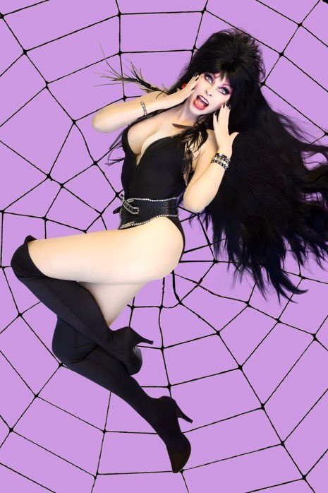 spookyxxboobs's tweet photo. september 30th                october 1st https://t.co/oLtByQU99m