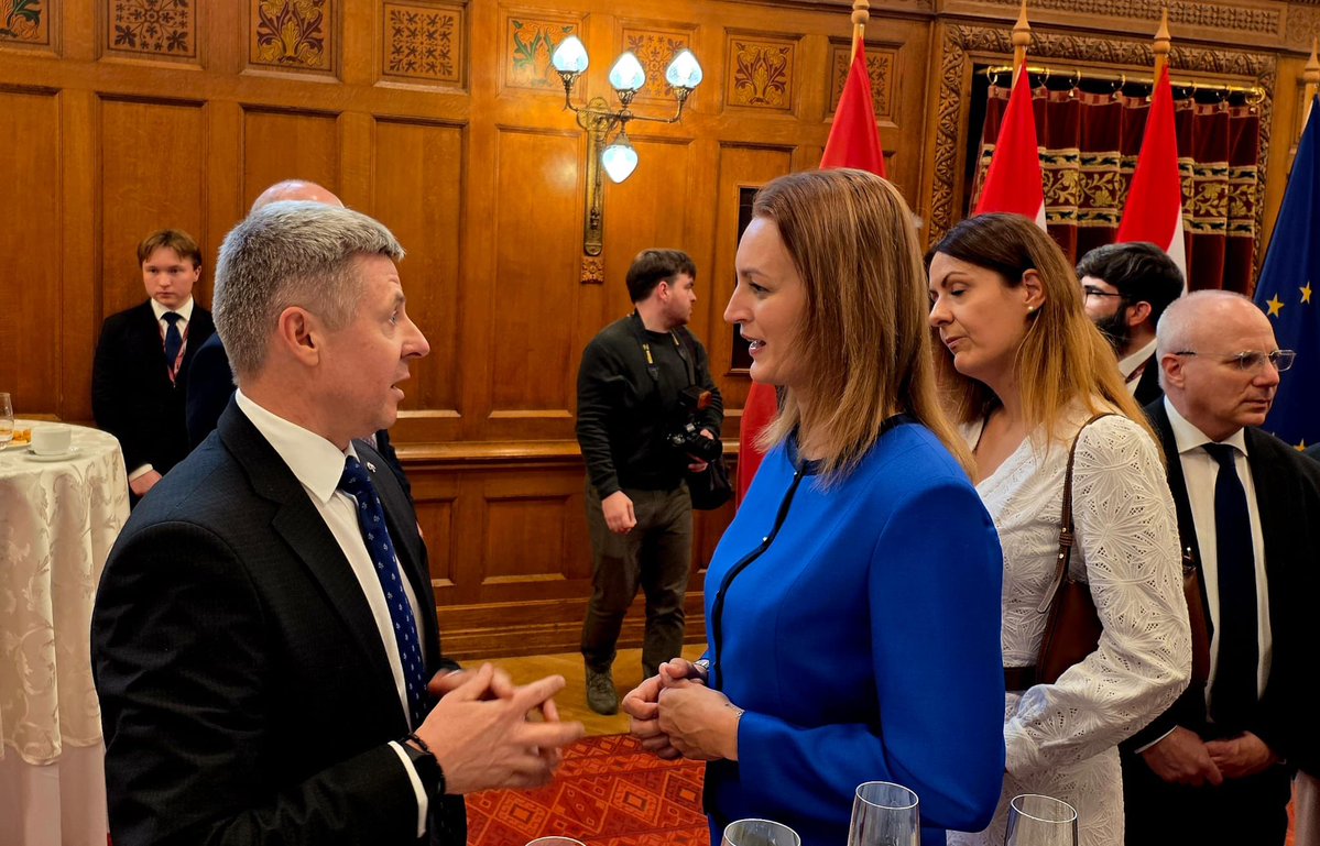 MindaugasRukste's tweet photo. A great pleasure to meet Madame Speaker of the National Assembly of Hungary Ágnes Forsthoffer and to identify new promising avenues for our cooperation.
There is a common understanding that new chapters of the bilareral telations are ahead of us.
🇱🇹🤝🇭🇺 https://t.co/yhMBg07opt