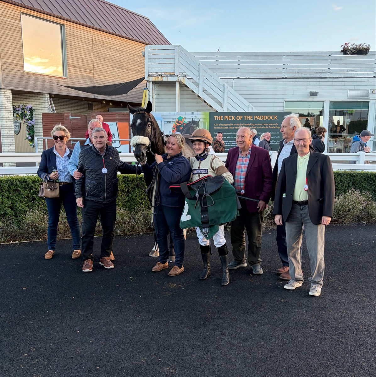 CatterickRaces's tweet photo. JOJO RABBIT and Miss Charli Parker win the final race today for @RuthCarr1 and @GParkRacing - congratulations! https://t.co/V0uNTEcCLP