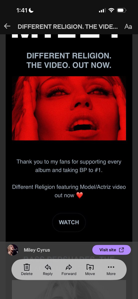 _bangxrz's tweet photo. “supporting every album” she’s knows this is #1 is for the others 🥹 https://t.co/HvV66FutQy