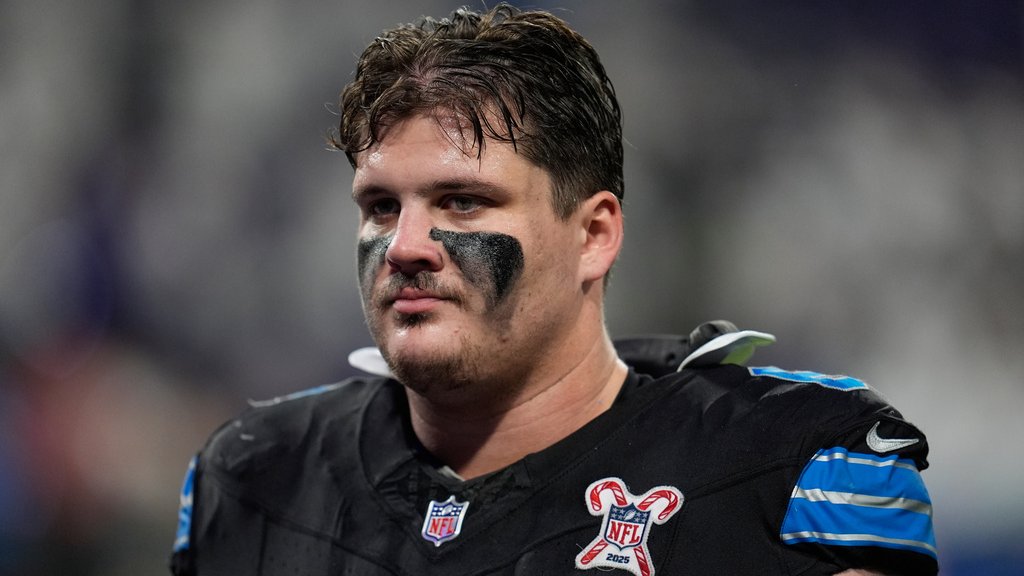 PFHOFAmbassador's tweet photo. TATE RATLEDGE, @Lions OG
Entering @NFL Week 4, Ratledge, has the LONGEST active streak without surrendering a Sack by a Right Guard in the NFL - 626 snaps (Per @PFF)
#OnePride #Lions #Detroit #NFL #NFLWeek4 #NFLNews #NFLFootball #NFLTwitter #NFLFans #NFL2026 #NFLSeason https://t.co/nR7CVavbt8