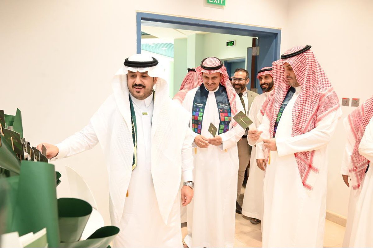ccm_mu's tweet photo. برعاية الرئيس التنفيذي د. شادي الشويعر، وبحضور قيادات #الكلية_التطبيقية ومنسوبيها ، احتفلت الكلية بـ #اليوم_الو��ني_السعودي_96 ، من خلال برنامج وطني حافل بالفعاليات والمشاركات الطلابية التي جسّدت مشاعر الولاء والانتماء، واستحضرت أمجاد الوطن ومنجزاته، في أجواءٍ تعبّر عن الفخر والاعتزاز بهذه المناسبة الغالية.

#جامعة_المجمعة