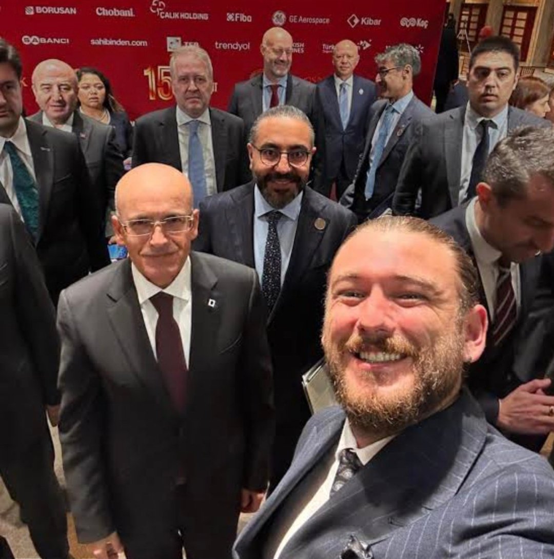 zoioziozi's tweet photo. #kontr ile #borsa da yapılan kontrolmatik soygununu dile getirmekten vazgeçmeyeceğiz.
@SamiAslanhan sen ve bugün istifa eden bacanağın Ömer Ünsalan turuklanmadıkça mallarınıza el konulmadıkça susmayacağız. Size destek veren hükümetide seçimde unutmayacağız https://t.co/6oN45t1fmo