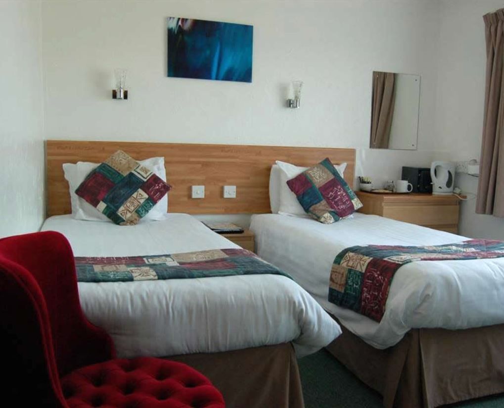WeAcceptPets's tweet photo. ποΈ Discover The Wight in Sandown ποΈ
The Wight offers excellent service, delicious food and fantastic facilities, making it a wonderful choice for a holiday or short break on the beautiful Isle of Wight. π
Accepts πΆ π
https://t.co/qRMJDf2xdf
#TheWight #Sandown #IsleOfWight https://t.co/nYWeC71s0z