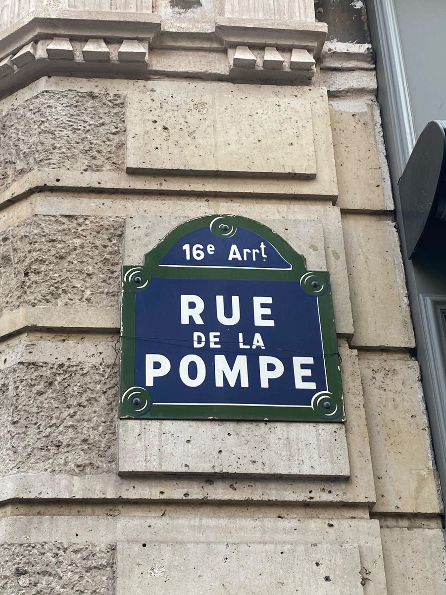 LChavanette's tweet photo. Rebaptisons-la
Rue #ThelysonOrelien https://t.co/X2Lvmbr3Gx
