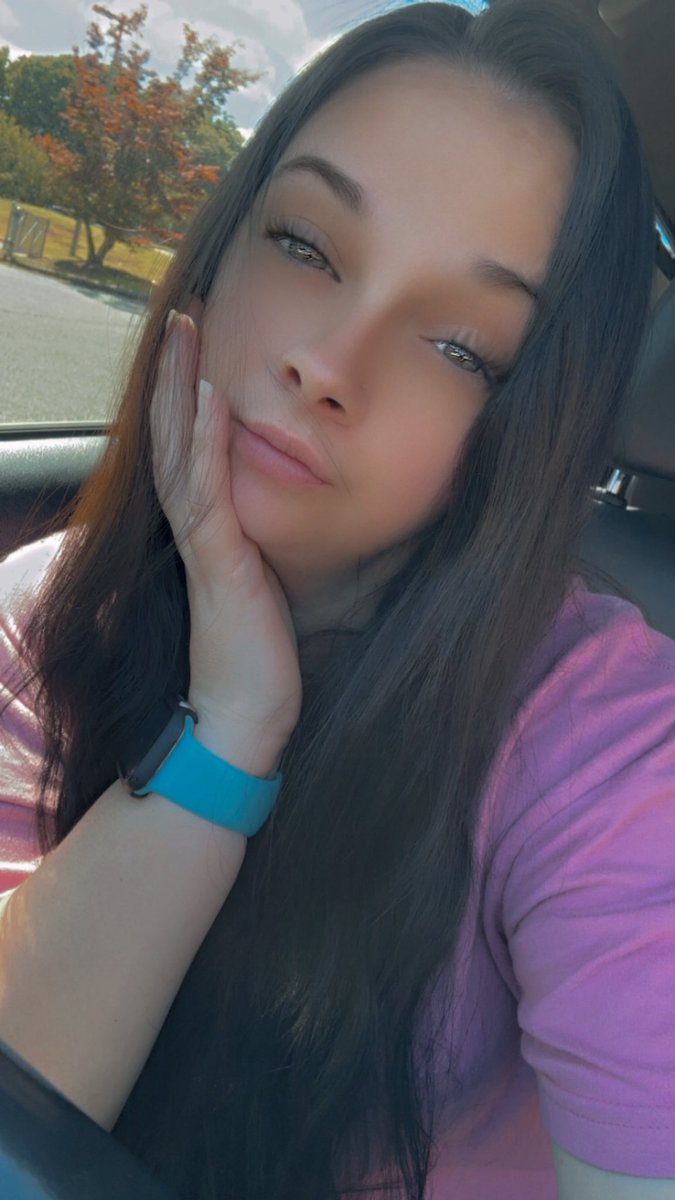 butterflydixie8's tweet photo. Draining you losers. Has me building up my appetite. Sitting here waiting. I want lunch. Fund me https://t.co/yluSWqd9ZV