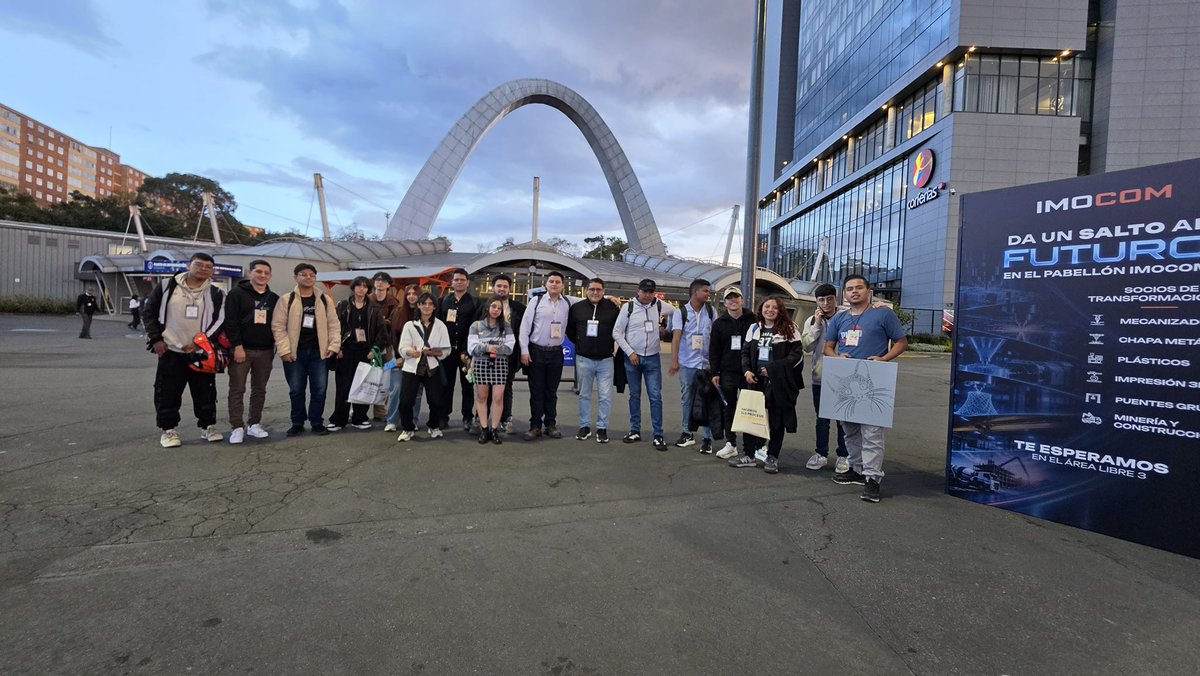 UNIAGRARIA's tweet photo. 🤖🏭 
Estudiantes de Ingeniería Mecatrónica de UNIAGRARIA participaron en la XXXV Feria Internacional Industrial de Bogotá, realizada en Corferias, donde exploraron los avances tecnológicos que están transformando el sector productivo. https://t.co/UdLFEGcZNN