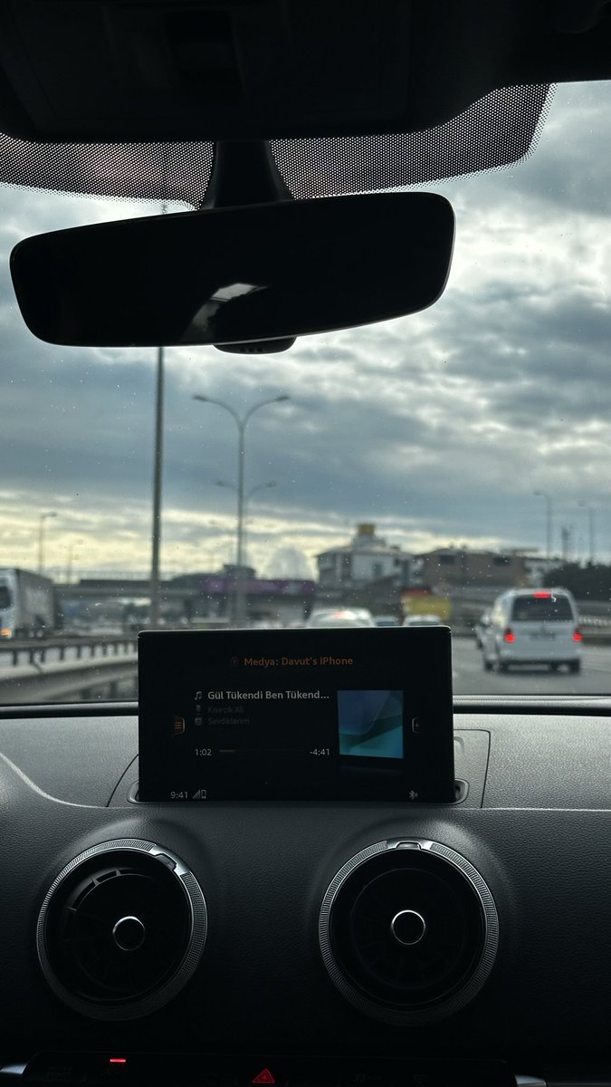 saranhemde187's tweet photo. eylül https://t.co/2Y46JDp5oh