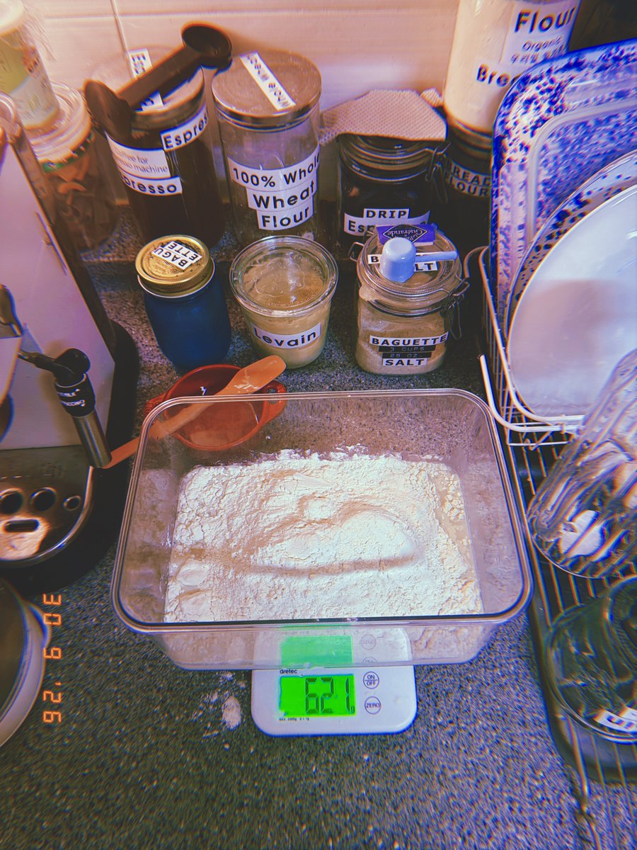 drewstar___'s tweet photo. 9월 마지막 날 #사워도우 #발효시작 ☾18 #bulkfermentation
#Sourdough =1,152g
#hydration =77.456%
#folding x2
Flour 621g
Water 456g
Levain 75g (whole wheat 100%/ 50% hydration)
Salt 13g
W30Sep2026 #Sep30 #Wednesday #ThelastdayofSeptember https://t.co/qQ8oyMXRoo