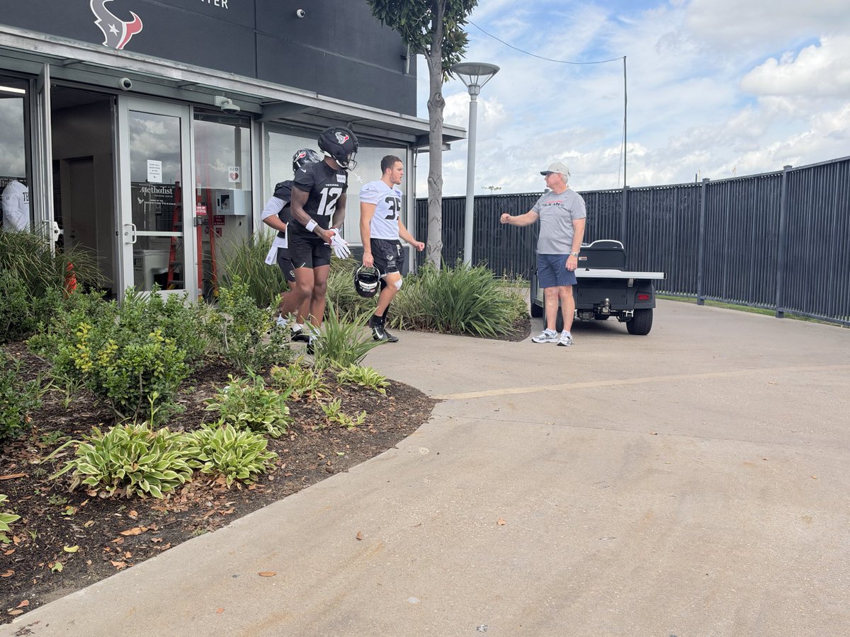 jonmalexander's tweet photo. Nico Collins, Jadeveon Clowney and Ed Ingram are all back at practice today. https://t.co/xuoJVAA1e9
