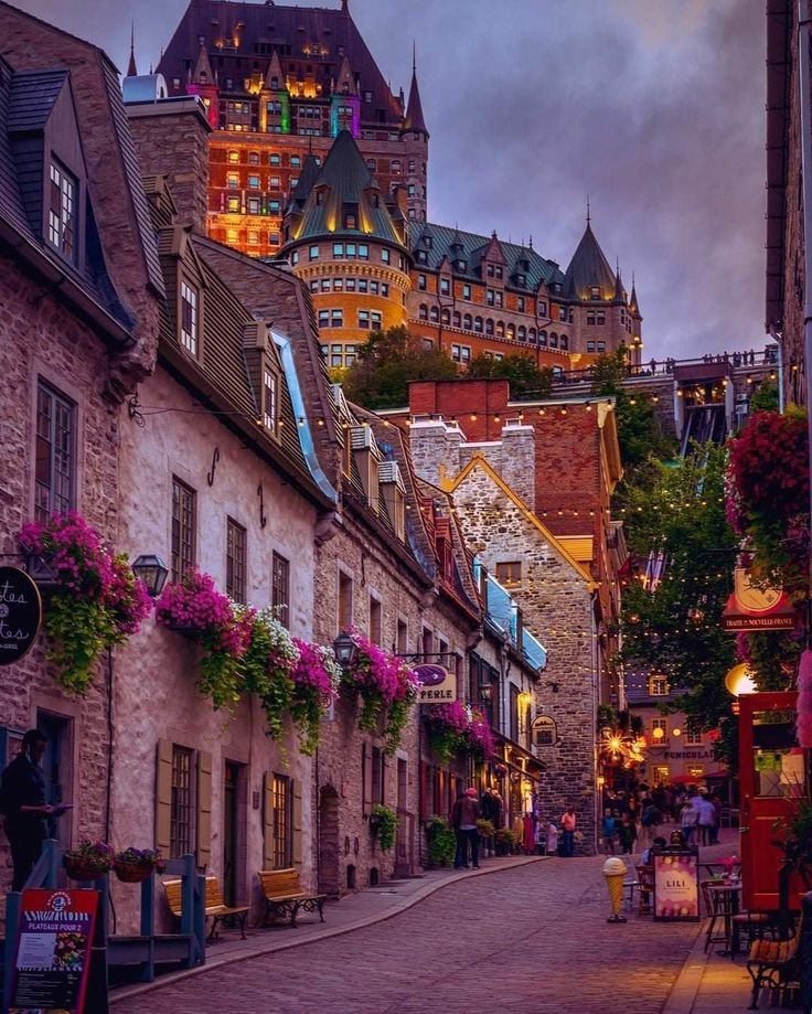NatureRoot88's tweet photo. Rue du Petit-Champlain, Quebec City 🇨🇦 https://t.co/muhmxofFdI