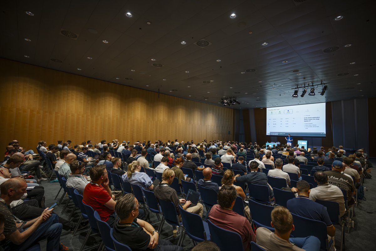 EuropeanFabric's tweet photo. Another busy day at #FabConEurope #SQLConEurope! We cannot believe tomorrow is the final day! 🥲 https://t.co/j8zUbvpaDC