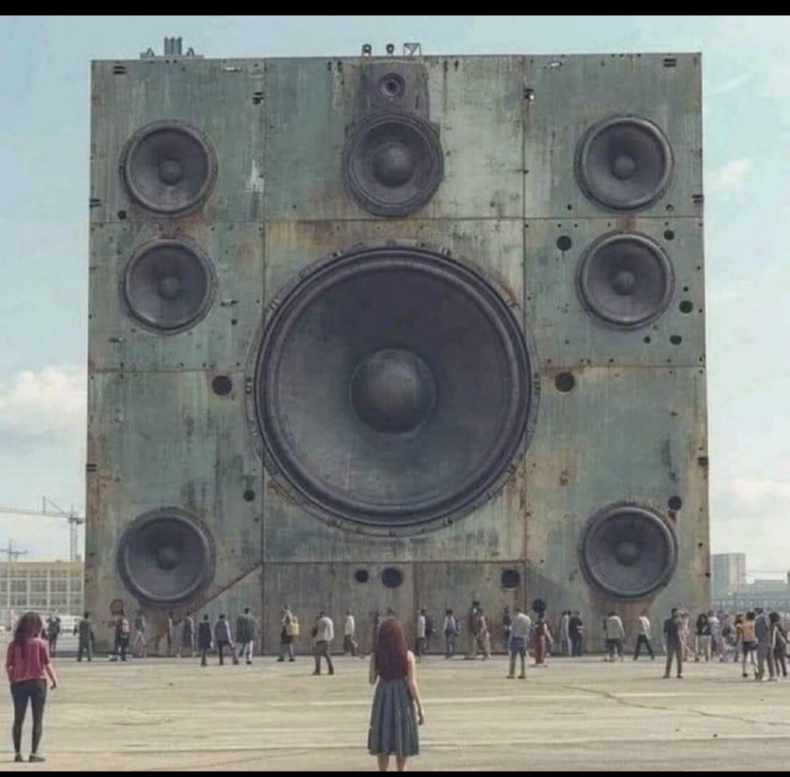 radiokurdi_'s tweet photo. Bu hoparlör de hangi müziği dinlerdiniz? https://t.co/RCMTCF4vh3