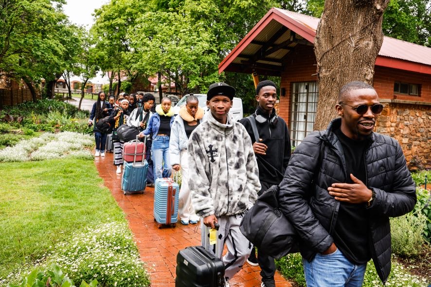 SamsungSA's tweet photo. The finalists have arrived! 🙌🔥

The energy is HIGH as our #SolveForTomorrow 2026 finalists kick off the final stretch of their journey. Tomorrow, we’ll get to see their prototypes in action, hear the ideas behind them and discover which team will rise to the top. 👀

We’re ready. Are you? #Samsung