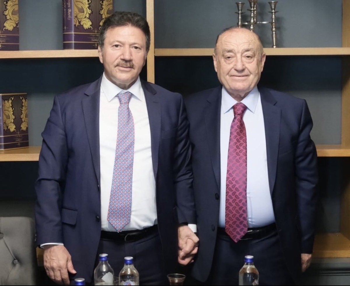 akdogankerim's tweet photo. Türkiye Esnaf ve Sanatkârları Konfederasyonu (TESK) Genel Başkanlığı görevine seçilen TŞOF Genel başkanı sayın Mehmet Yiğiner’i tebrik ediyor, TESK camiası için hayırlı olmasını diliyorum. Rabbim hayırlı hizmetler yapmayı nasip eylesin
@MehmetYiginer https://t.co/KPA25o4T6X