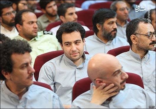 anticolonyall's tweet photo. ما آنیم که زندان را بر خود بوستان گردانیم. چون زندان ما بوستان گردد، بنگر که بوستان ما خود چه باشد!

ــ شمس تبریزی https://t.co/GUaMzJu34D