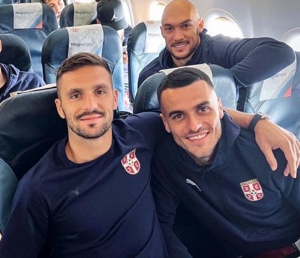fener10fire's tweet photo. #tadic & kostic kardeşler 😂🥰🇷🇸
2021 - 2026 https://t.co/rzvEV7YJlC