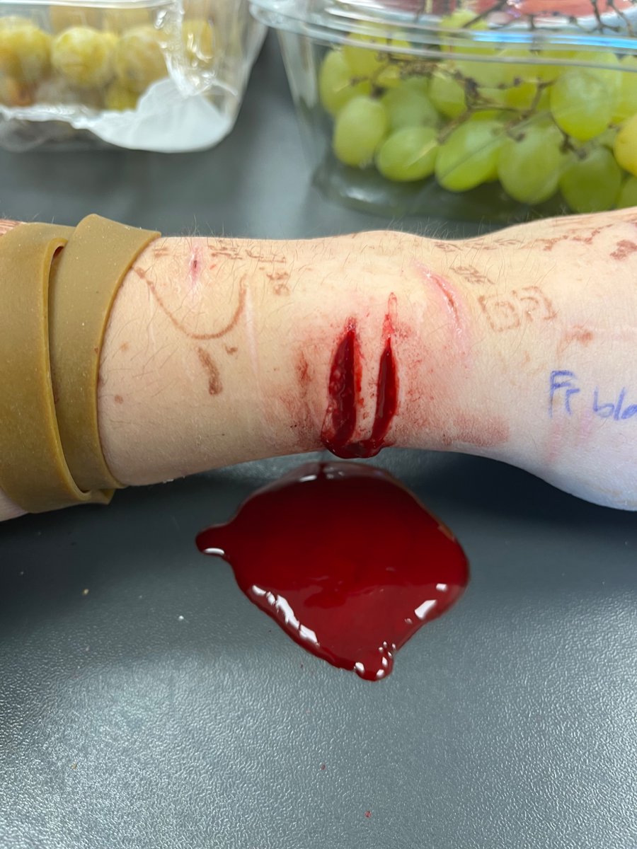 Mybigaaahballs's tweet photo. It got taken down so here we go again. ITS FAKE SFX MAKE UP MADE WITH AI FOR HALLOWEEN. #slittwt #shtwt #sh #beanstwt https://t.co/6AgNJL6jam