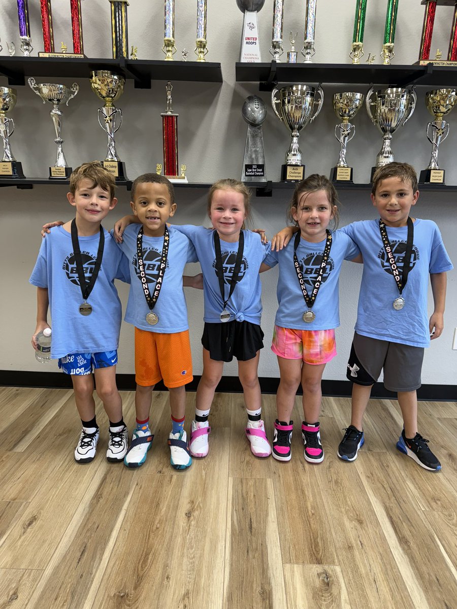 the_bsportsplex's tweet photo. ⛹🏼‍♀️⛹🏼‍♂️ ANOTHER BITTY BALLER SESSION IN THE BOOKS!

Congratulations to our championship squads:

COLLEGE DIVISION
🥇 Mambas
🥈 Blue

NBA DIVISION
🥇 Gym Rats
🥈 Orange

👏 Great job to all of our Bitty Ballers, coaches, and families for another awesome session!

#BeTheBridge https://t.co/GiT80NtdFr
