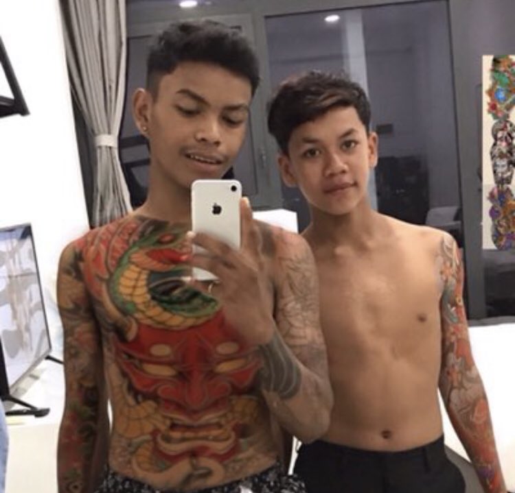 PotPorpp's tweet photo. ចង់បានស្ទាវៗឆាតមក https://t.co/Khd0vDgrVh
