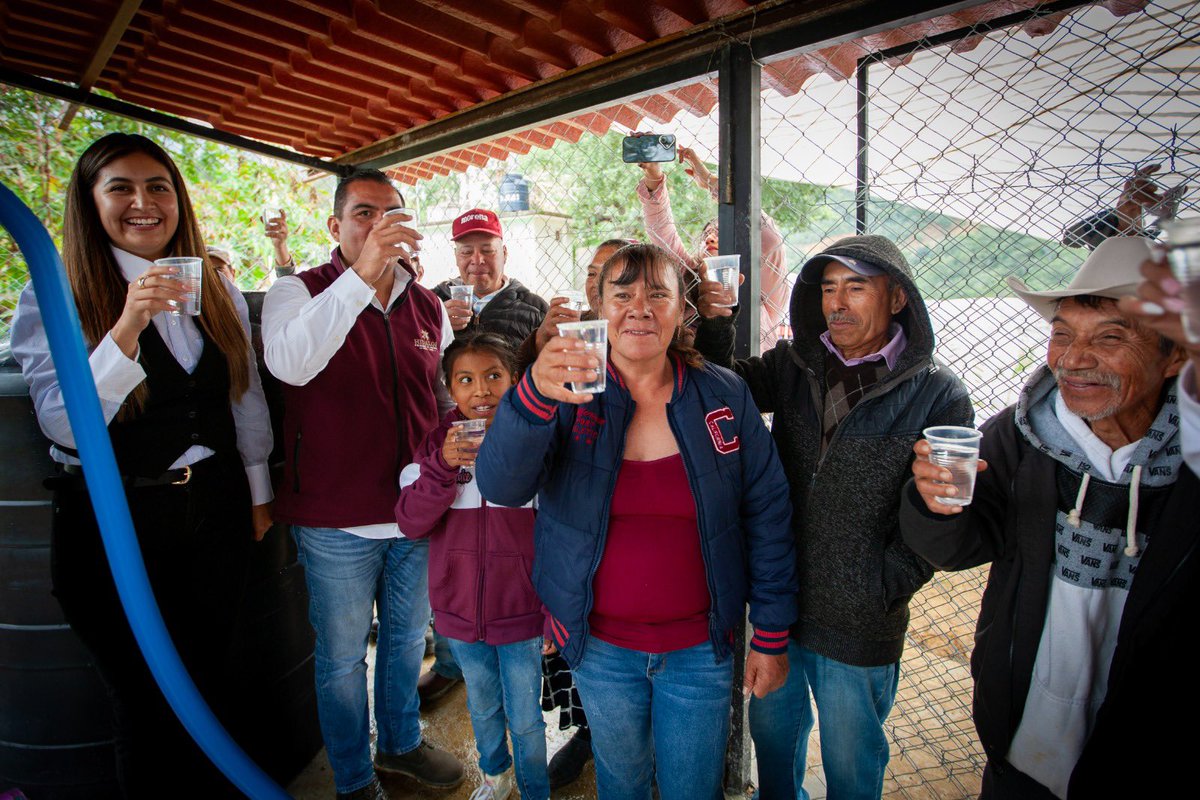difhgo's tweet photo. El acceso al agua potable es bienestar para las familias. En Los Lirios, Cardonal, el Sistema DIF Hidalgo inauguró una Planta Potabilizadora de Agua del Programa de Salud y Bienestar Comunitario, con una inversión de $648,820.60, en beneficio de la comunidad.

#EsPorTi https://t.co/JIWS2trrsJ