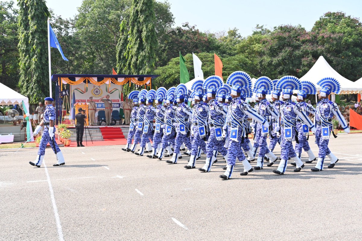 crpfindia's tweet photo. A befitting Farewell Parade was organized at Group Centre, CRPF Hyderabad today to honour Sh. Ravideep Singh Sahi, ADG, South Zone, on his superannuation, celebrating 40 glorious years of exemplary devotion, courage, and distinguished service to the nation.

​DG CRPF Shri @gpsinghips, along with all ranks, conveys best wishes to him for a happy, healthy, and fulfilling post-retirement life.
​Sh. Sahi’s illustrious tenure, steadfast commitment to duty, and inspiring leadership leave an enduring legacy that will continue to guide and motivate personnel across all ranks. 

#NationFirst
#Vandematram150 
#MissionNaxalMuktBharat2026
@gpsinghips
@crpf_j
@CentralZoneCrpf
@northeast_zone
@southzone_hyd
